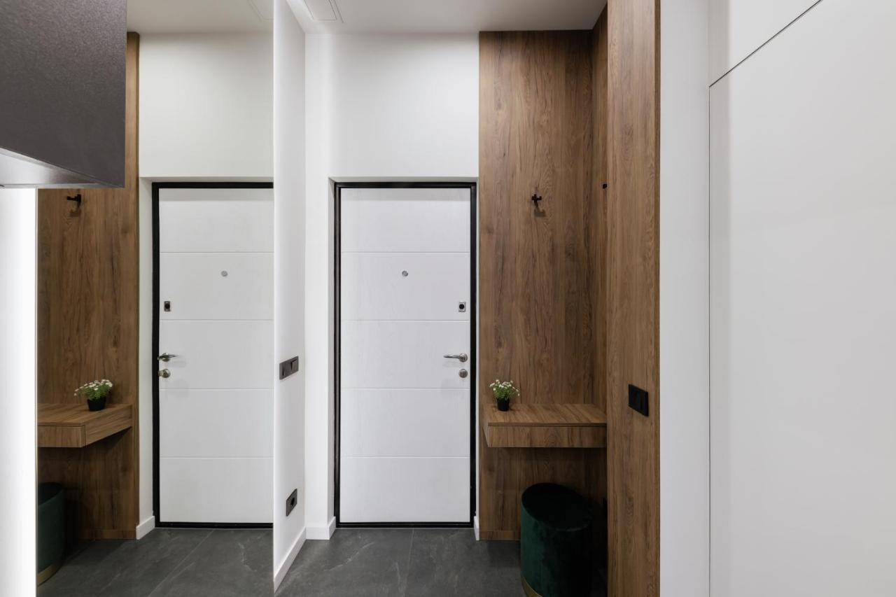 Luxury Apartments Smart House 우주고로트 외부 사진