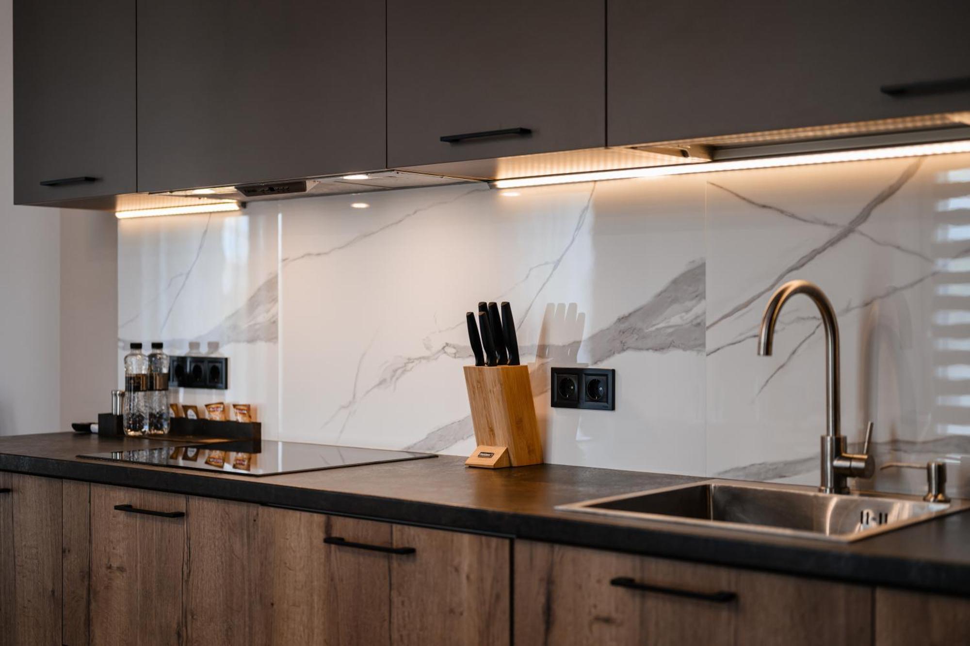 Luxury Apartments Smart House 우주고로트 외부 사진