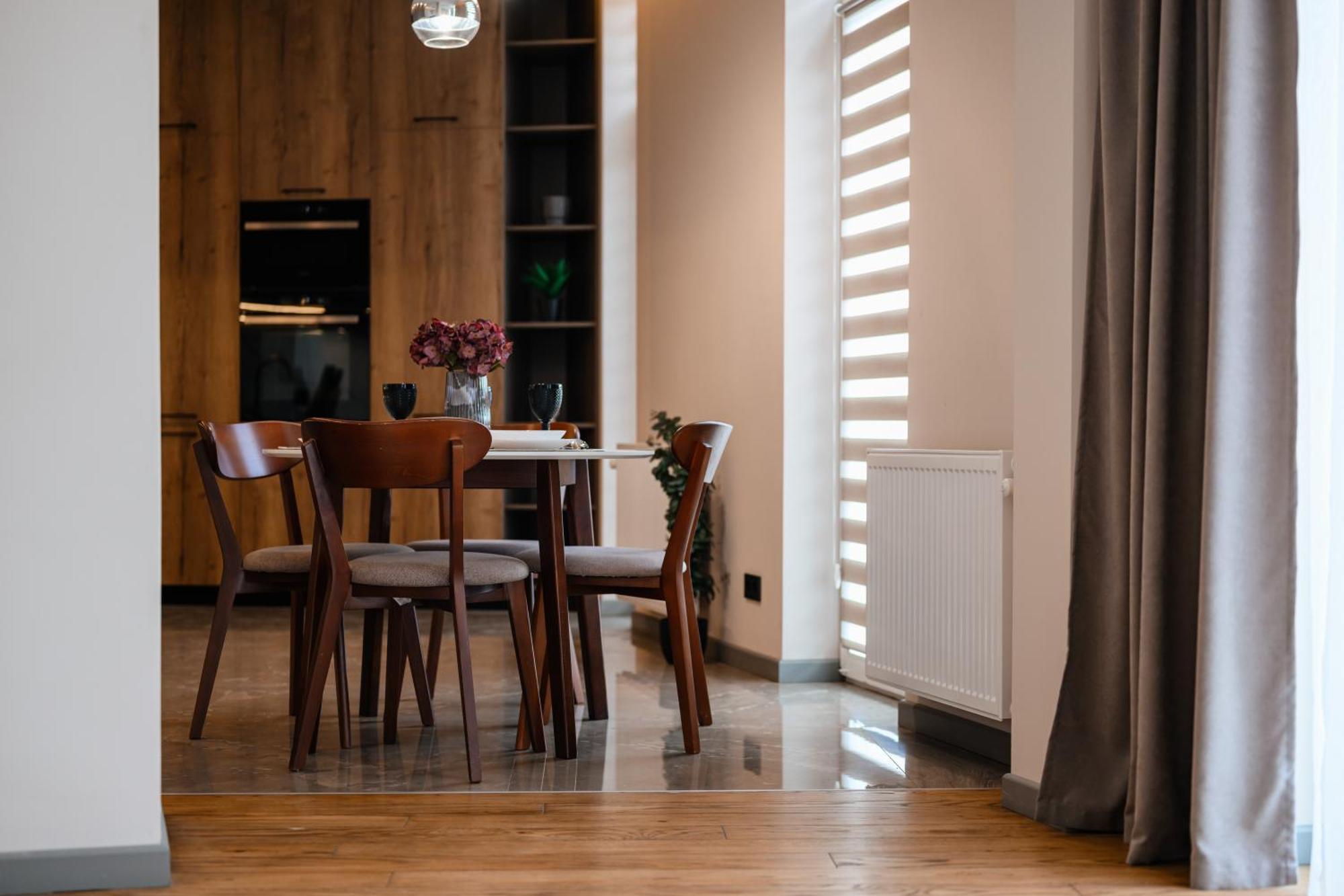 Luxury Apartments Smart House 우주고로트 외부 사진