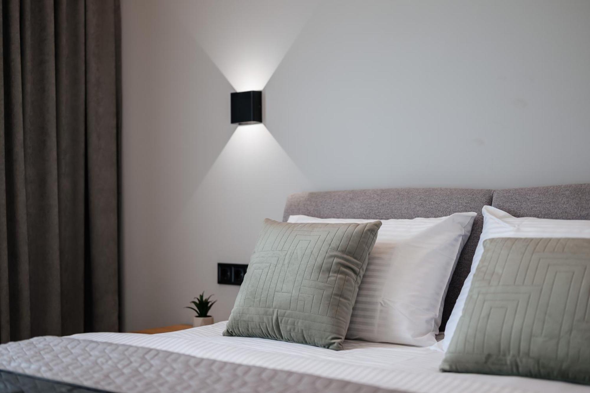 Luxury Apartments Smart House 우주고로트 외부 사진